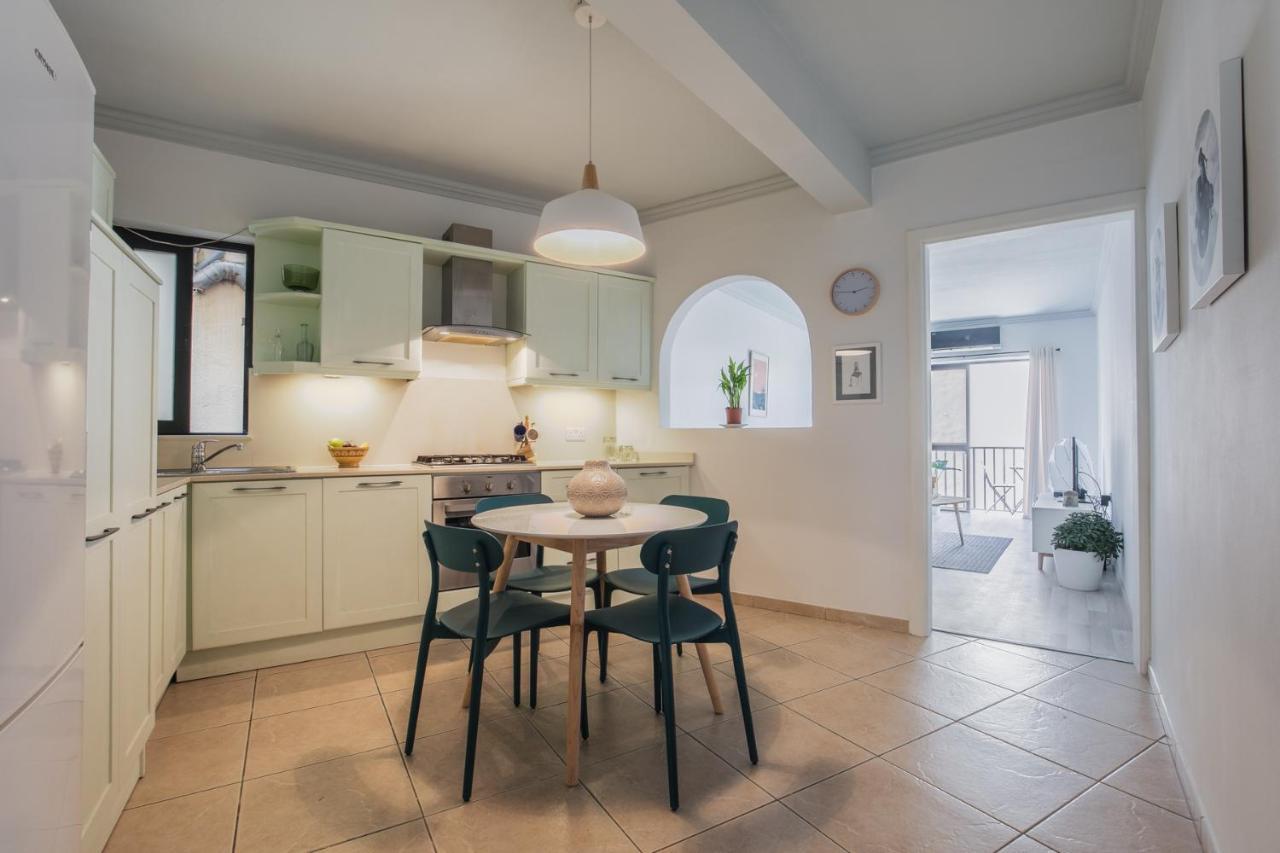 Stylish 3 Bedroom Apartment - St. Julians - 5 Mins From Balluta Bay Saint Julian's Exterior photo